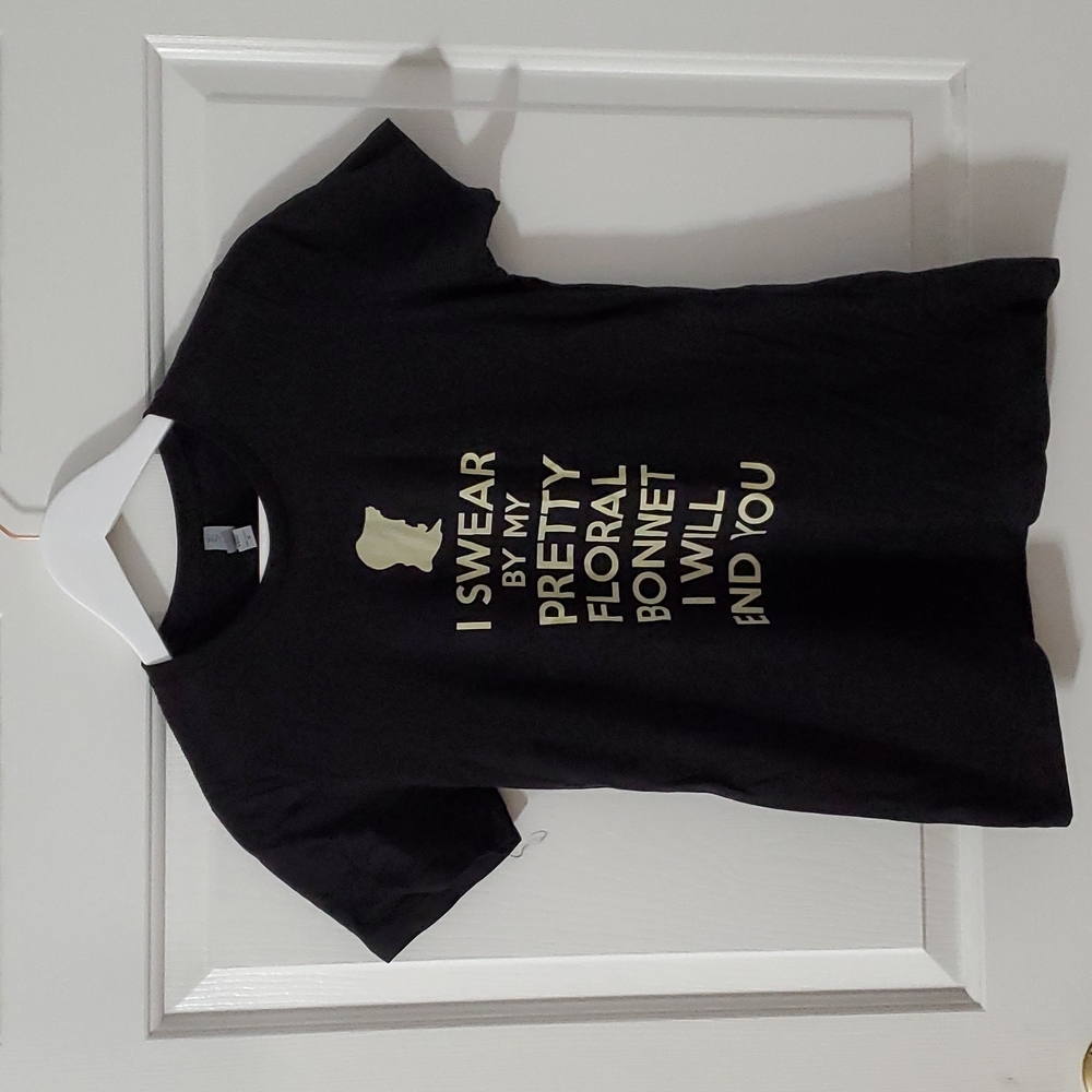 💙New!! LookHuman Women's Medium Tee-Shirt-  Our Dear Mrs. Reynolds